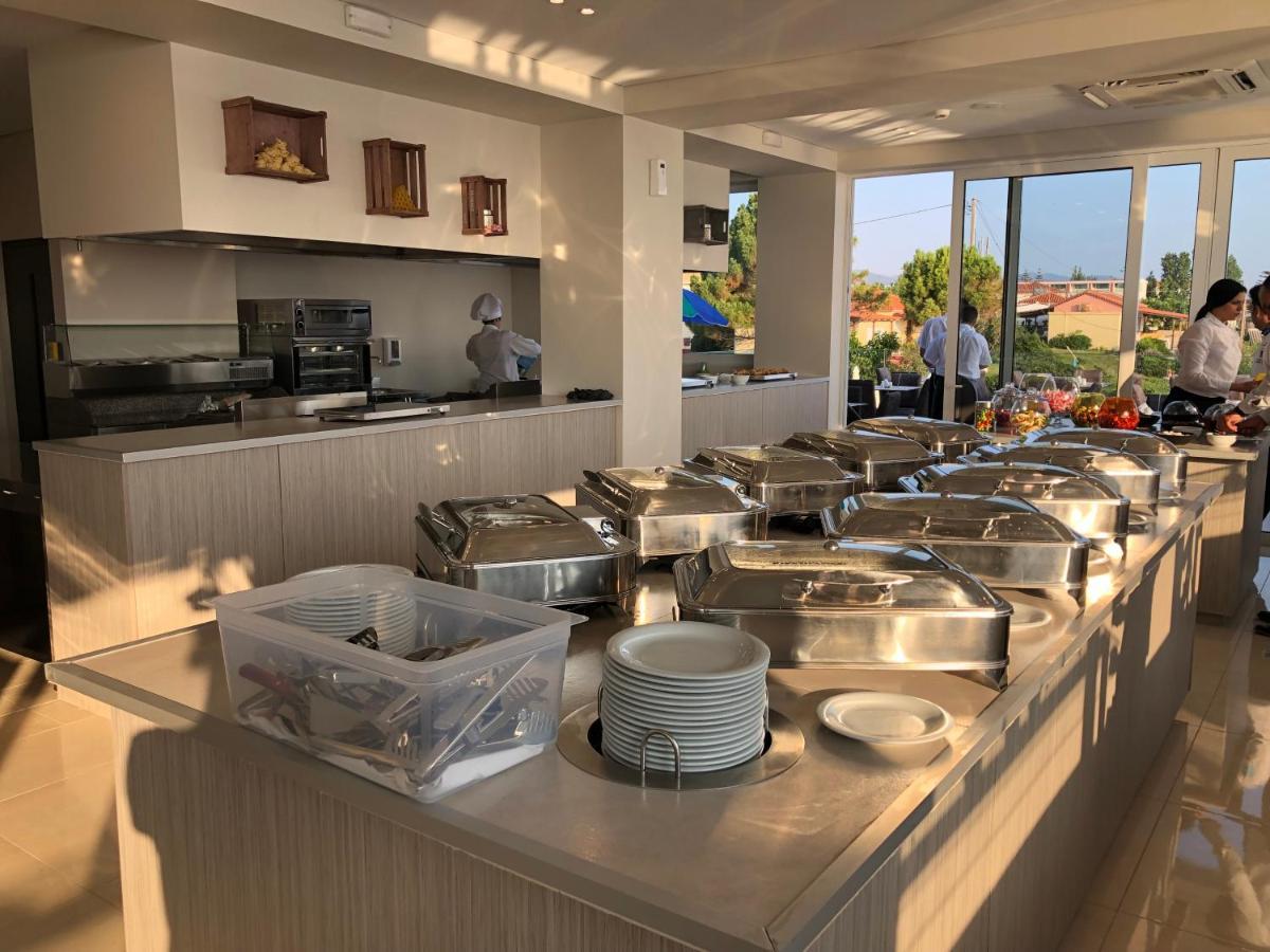 Golden Coast Boutique - Luxury Living Aparthotel Kypseli Екстериор снимка