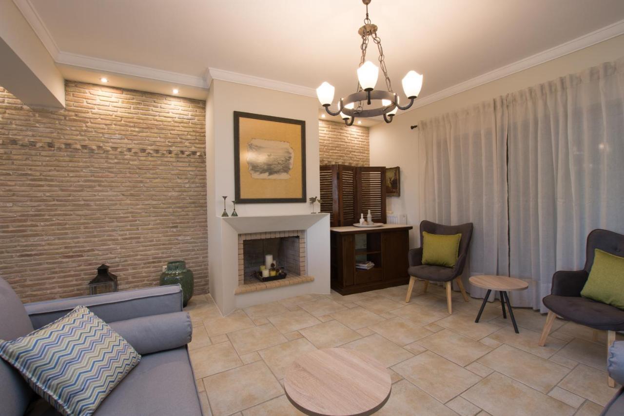 Golden Coast Boutique - Luxury Living Aparthotel Kypseli Екстериор снимка