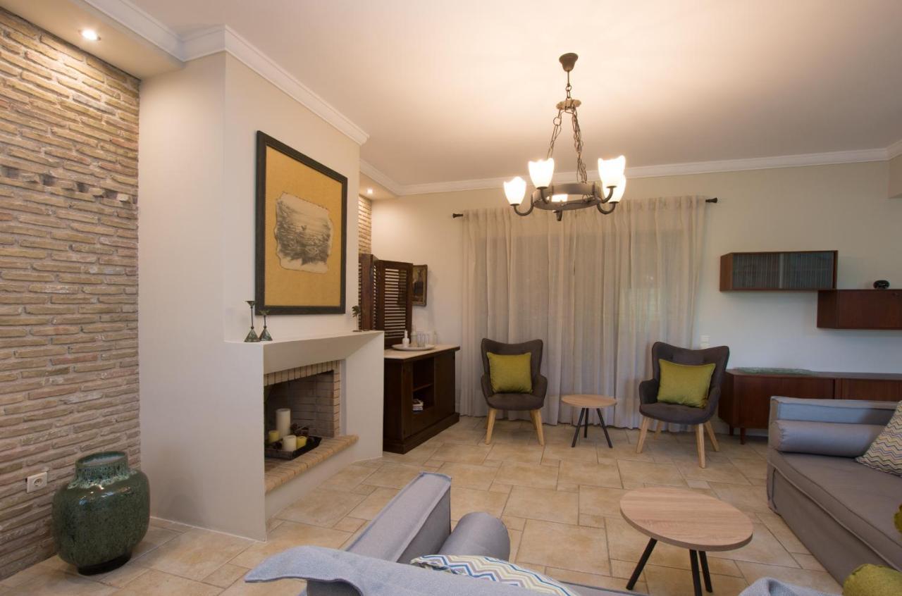 Golden Coast Boutique - Luxury Living Aparthotel Kypseli Екстериор снимка