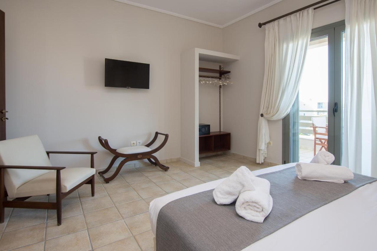Golden Coast Boutique - Luxury Living Aparthotel Kypseli Екстериор снимка