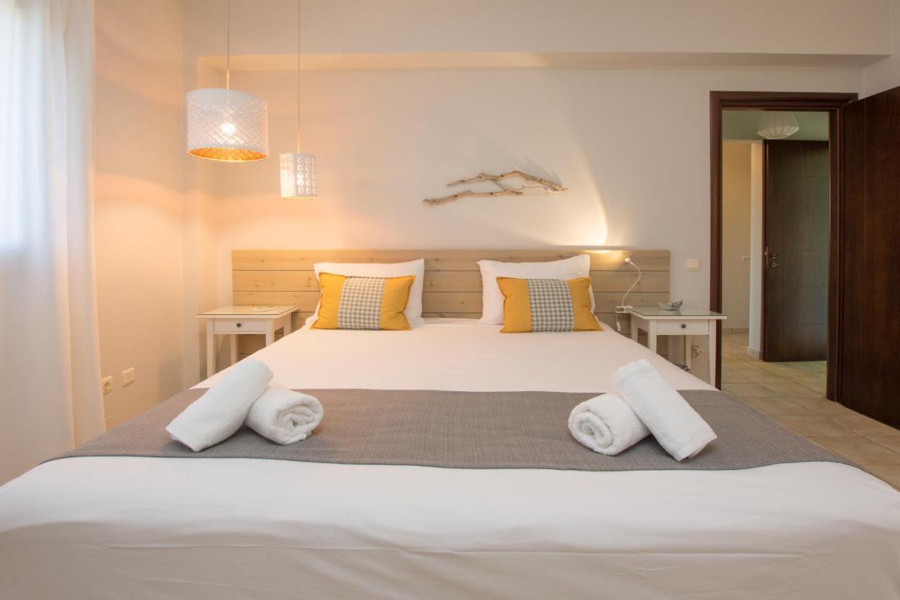 Golden Coast Boutique - Luxury Living Aparthotel Kypseli Екстериор снимка