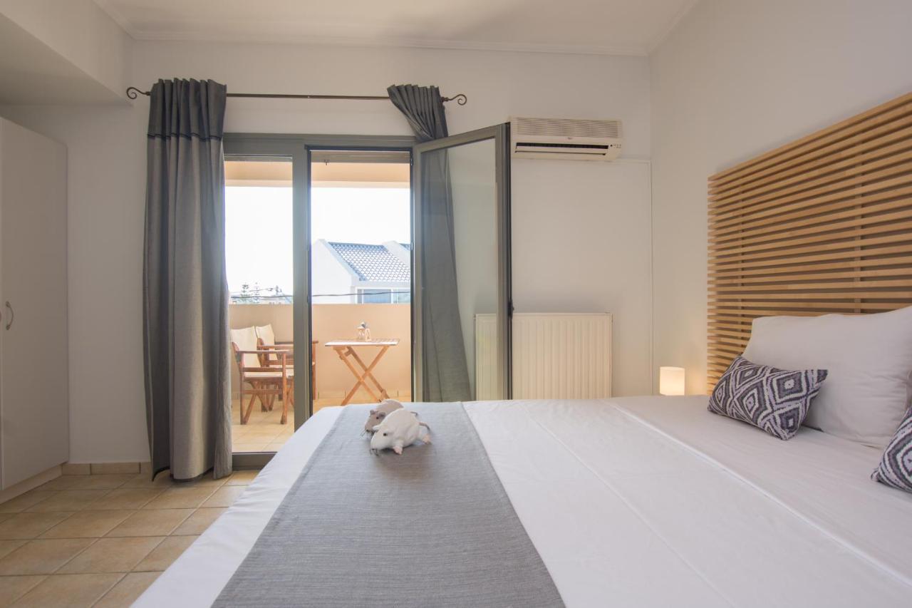 Golden Coast Boutique - Luxury Living Aparthotel Kypseli Екстериор снимка